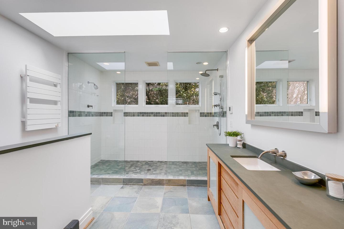 2950 MACOMB ST NW, WASHINGTON, District Of Columbia 20008, 6 Bedrooms Bedrooms, ,4 BathroomsBathrooms,Residential,For sale,2950 MACOMB ST NW,DCDC2201786 MLS # DCDC2201786