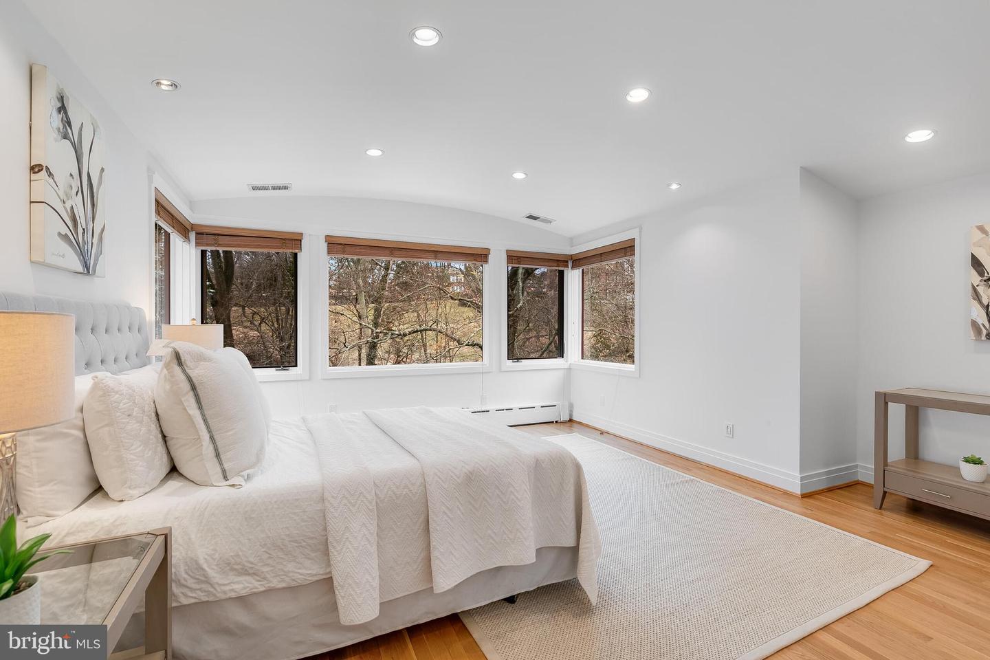 2950 MACOMB ST NW, WASHINGTON, District Of Columbia 20008, 6 Bedrooms Bedrooms, ,4 BathroomsBathrooms,Residential,For sale,2950 MACOMB ST NW,DCDC2201786 MLS # DCDC2201786