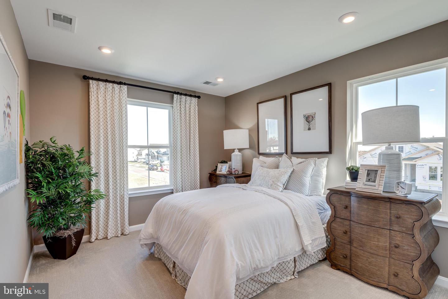 2060 SPRINGVALE DR, BEALETON, Virginia 22712, 5 Bedrooms Bedrooms, ,4 BathroomsBathrooms,Residential,For sale,2060 SPRINGVALE DR,VAFQ2016722 MLS # VAFQ2016722