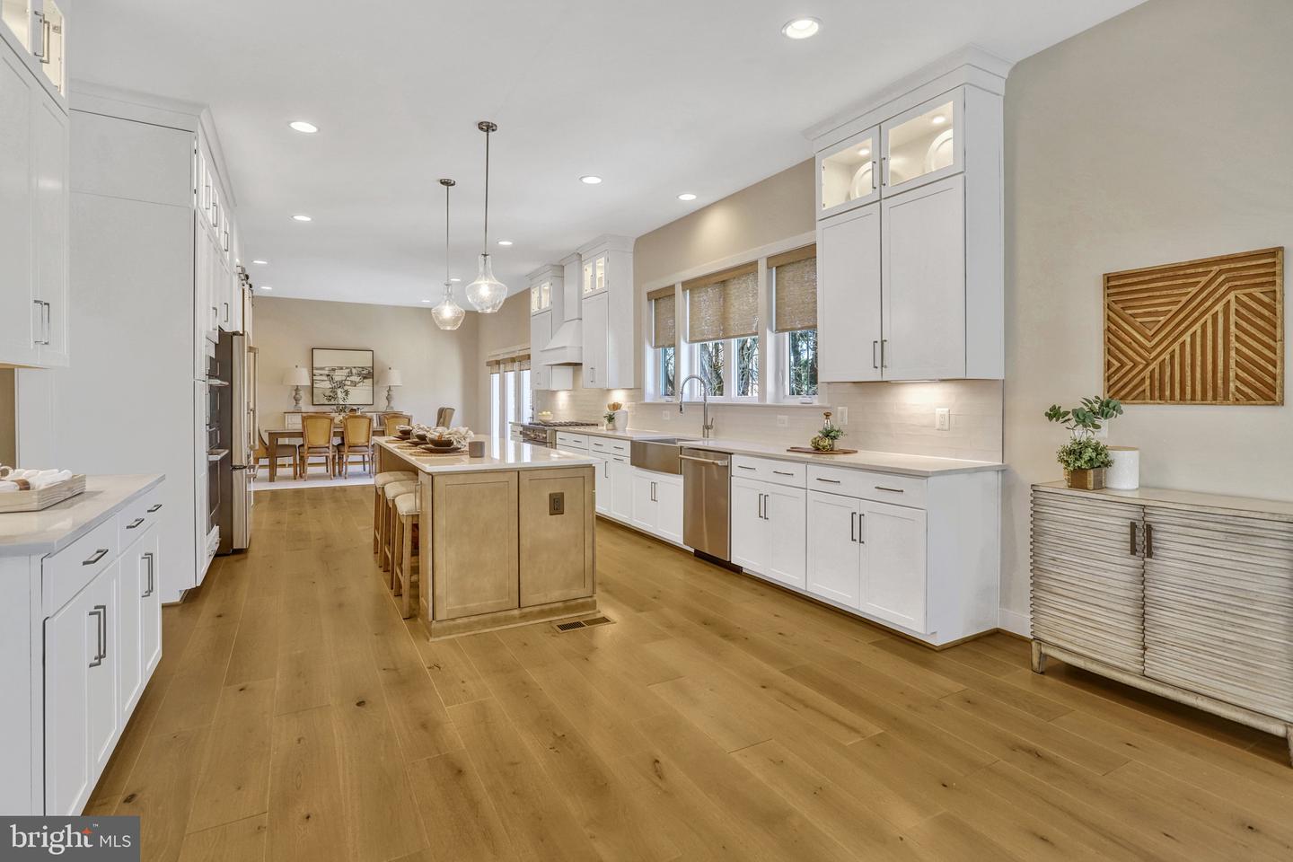 2044 GREENWICH ST, FALLS CHURCH, Virginia 22043, 6 Bedrooms Bedrooms, ,6 BathroomsBathrooms,Residential,For sale,2044 GREENWICH ST,VAFX2203860 MLS # VAFX2203860