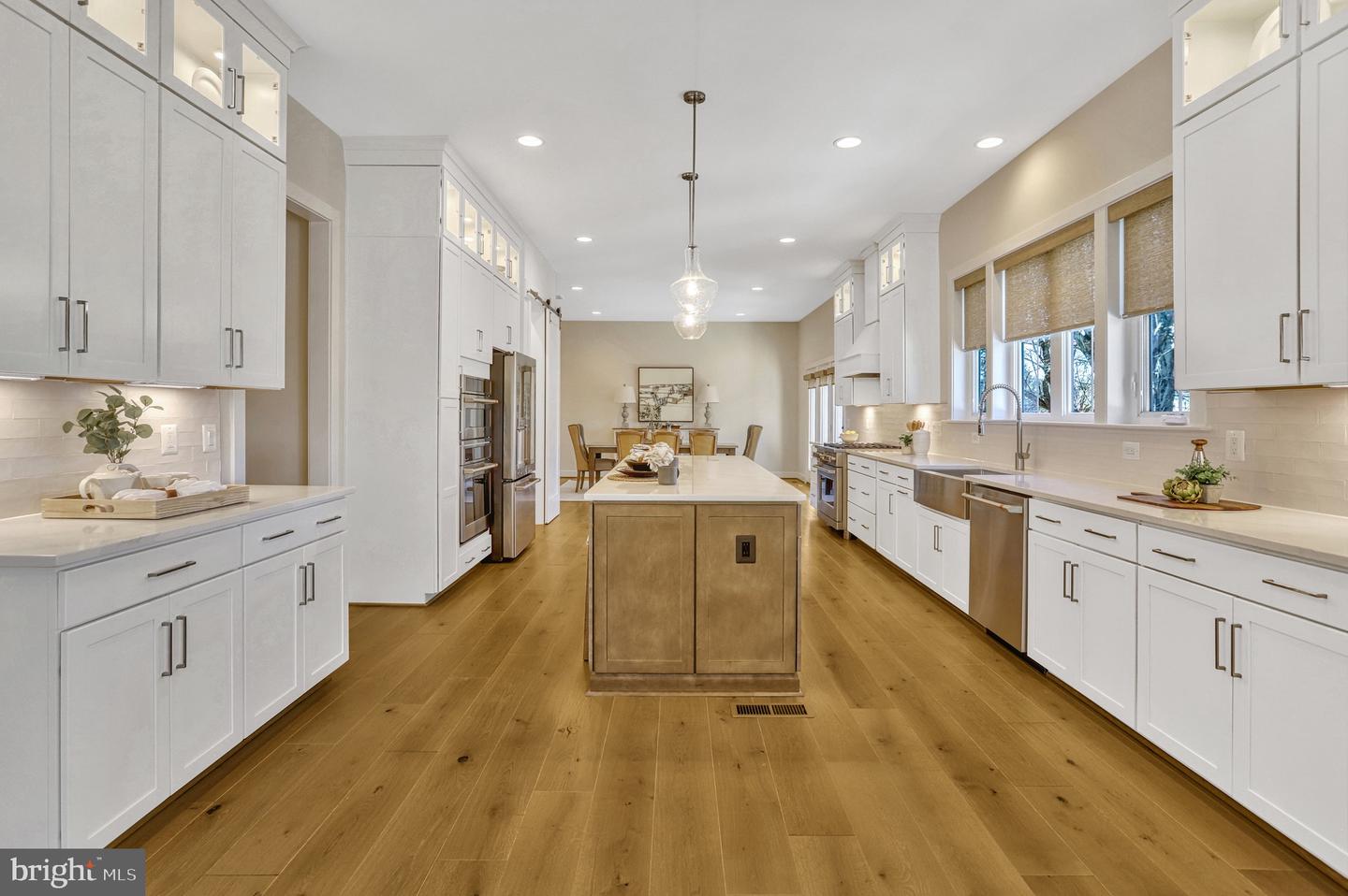 2044 GREENWICH ST, FALLS CHURCH, Virginia 22043, 6 Bedrooms Bedrooms, ,6 BathroomsBathrooms,Residential,For sale,2044 GREENWICH ST,VAFX2203860 MLS # VAFX2203860