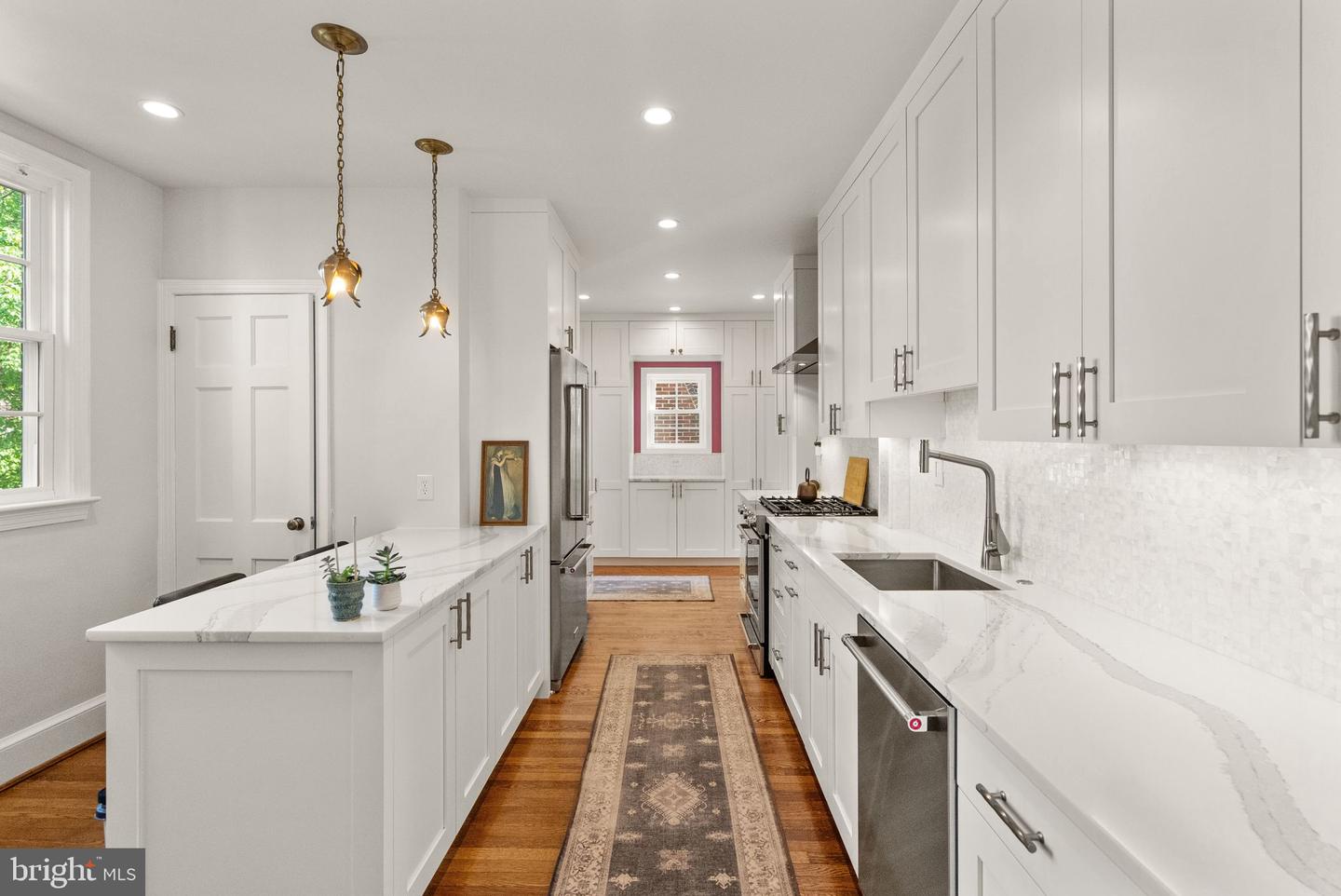 4611 16TH ST NW, WASHINGTON, District Of Columbia 20011, 5 Bedrooms Bedrooms, ,3 BathroomsBathrooms,Residential,For sale,4611 16TH ST NW,DCDC2185620 MLS # DCDC2185620