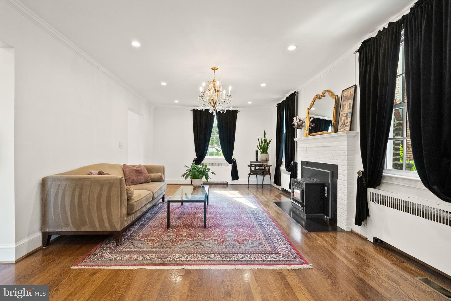4611 16TH ST NW, WASHINGTON, District Of Columbia 20011, 5 Bedrooms Bedrooms, ,3 BathroomsBathrooms,Residential,For sale,4611 16TH ST NW,DCDC2185620 MLS # DCDC2185620
