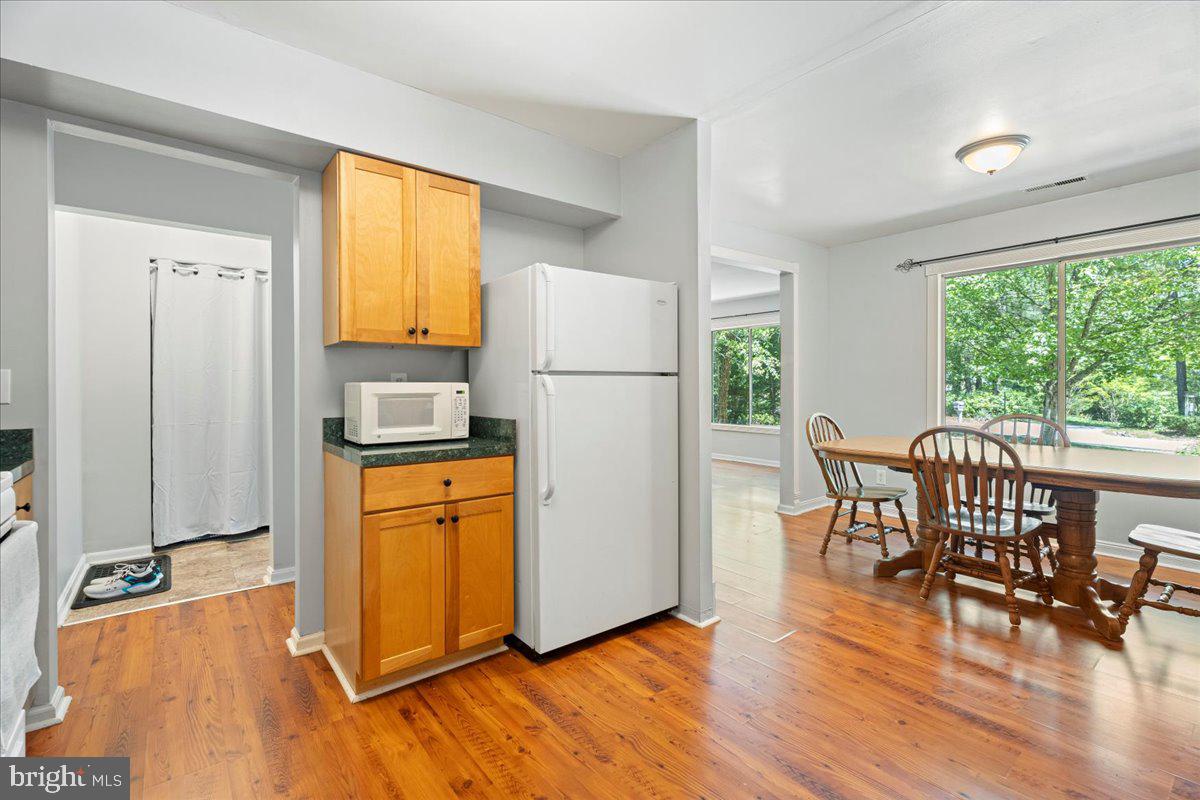 803 LAKE CAROLINE DR, RUTHER GLEN, Virginia 22546, 3 Bedrooms Bedrooms, ,2 BathroomsBathrooms,Residential,For sale,803 LAKE CAROLINE DR,VACV2007606 MLS # VACV2007606