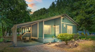 803 LAKE CAROLINE DR, RUTHER GLEN, Virginia 22546, 3 Bedrooms Bedrooms, ,2 BathroomsBathrooms,Residential,For sale,803 LAKE CAROLINE DR,VACV2007606 MLS # VACV2007606