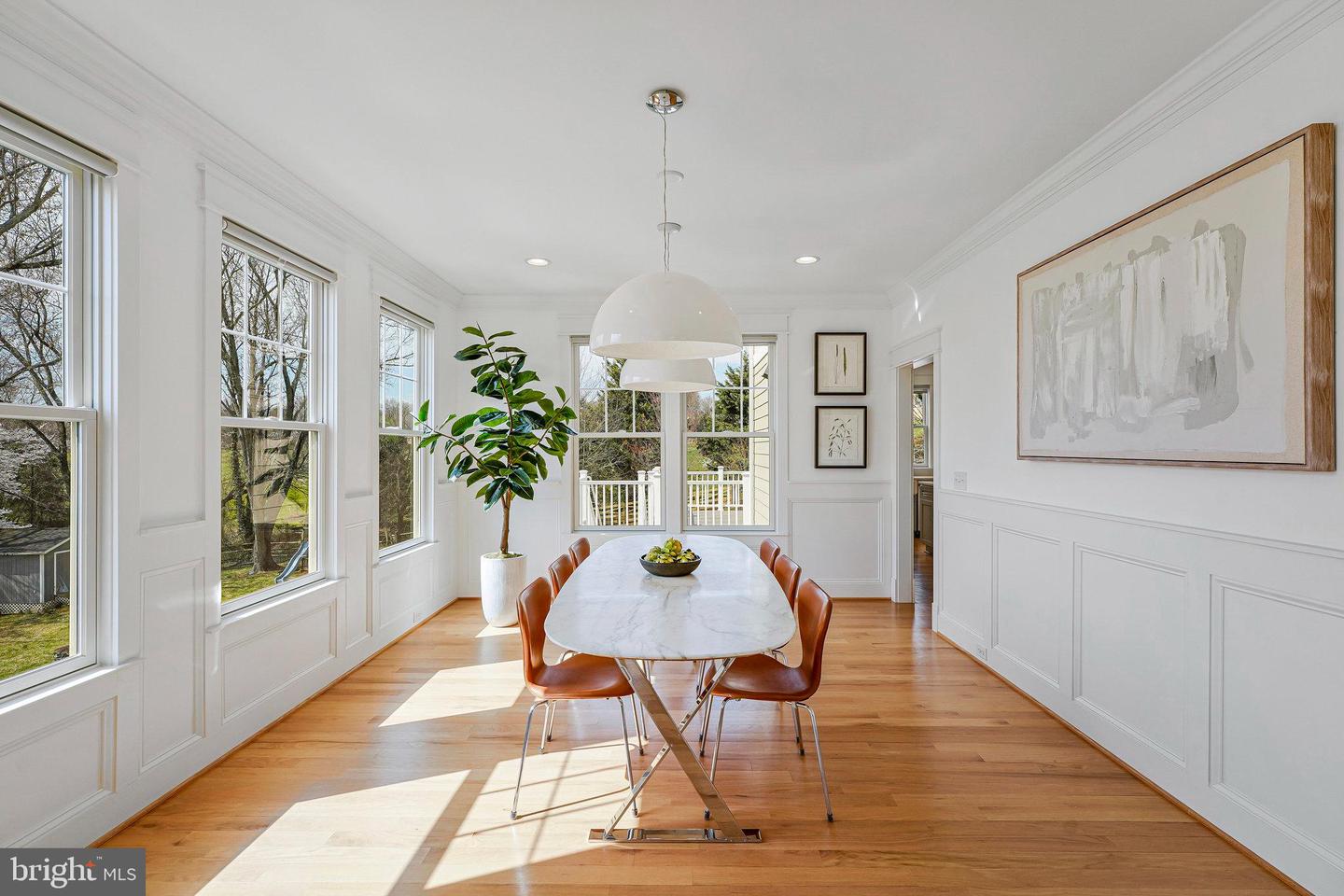 938 DEAD RUN DR, MCLEAN, Virginia 22101, 6 Bedrooms Bedrooms, ,5 BathroomsBathrooms,Residential,For sale,938 DEAD RUN DR,VAFX2223518 MLS # VAFX2223518
