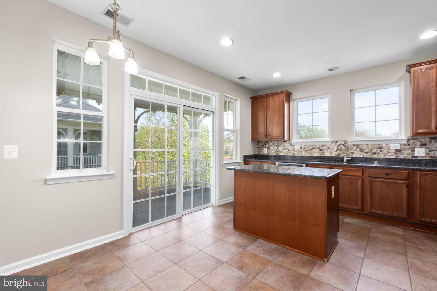 13962 GREENDALE DR, WOODBRIDGE, Virginia 22191, 3 Bedrooms Bedrooms, ,3 BathroomsBathrooms,Residential,For sale,13962 GREENDALE DR,VAPW2088954 MLS # VAPW2088954