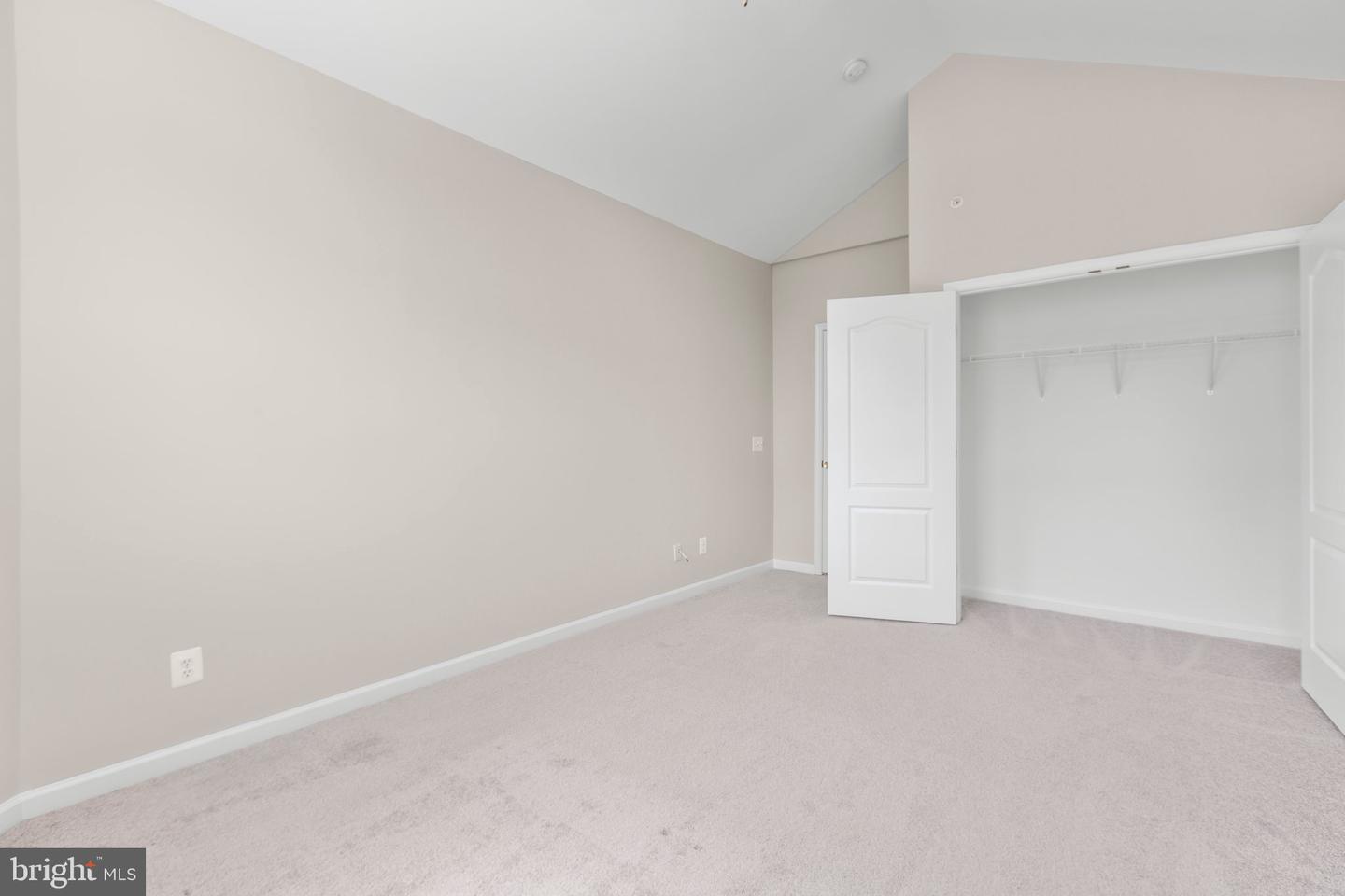 13962 GREENDALE DR, WOODBRIDGE, Virginia 22191, 3 Bedrooms Bedrooms, ,3 BathroomsBathrooms,Residential,For sale,13962 GREENDALE DR,VAPW2088954 MLS # VAPW2088954