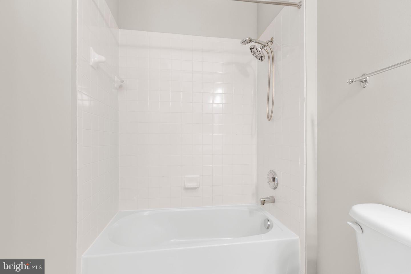 13962 GREENDALE DR, WOODBRIDGE, Virginia 22191, 3 Bedrooms Bedrooms, ,3 BathroomsBathrooms,Residential,For sale,13962 GREENDALE DR,VAPW2088954 MLS # VAPW2088954