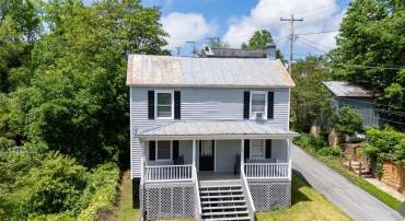102 S HAWKSBILL ST, LURAY, Virginia 22835, 2 Bedrooms Bedrooms, ,2 BathroomsBathrooms,Residential,102 S HAWKSBILL ST,VAPA2004934 MLS # VAPA2004934