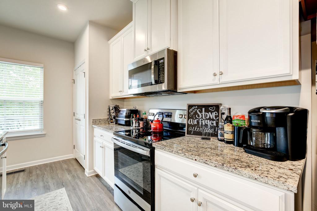 9840 CEDARMASS CIR, FREDERICKSBURG, Virginia 22408, 3 Bedrooms Bedrooms, ,2 BathroomsBathrooms,Residential,9840 CEDARMASS CIR,VASP2033324 MLS # VASP2033324
