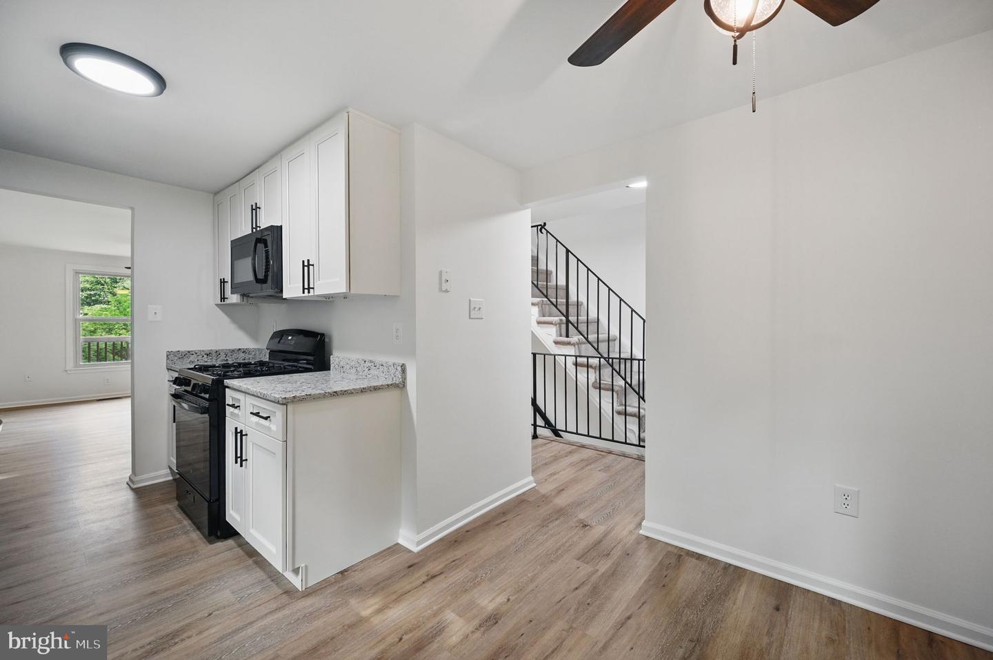 5914 GRISBY HOUSE CT, CENTREVILLE, Virginia 20120, 3 Bedrooms Bedrooms, ,2 BathroomsBathrooms,Residential,For sale,5914 GRISBY HOUSE CT,VAFX2229860 MLS # VAFX2229860