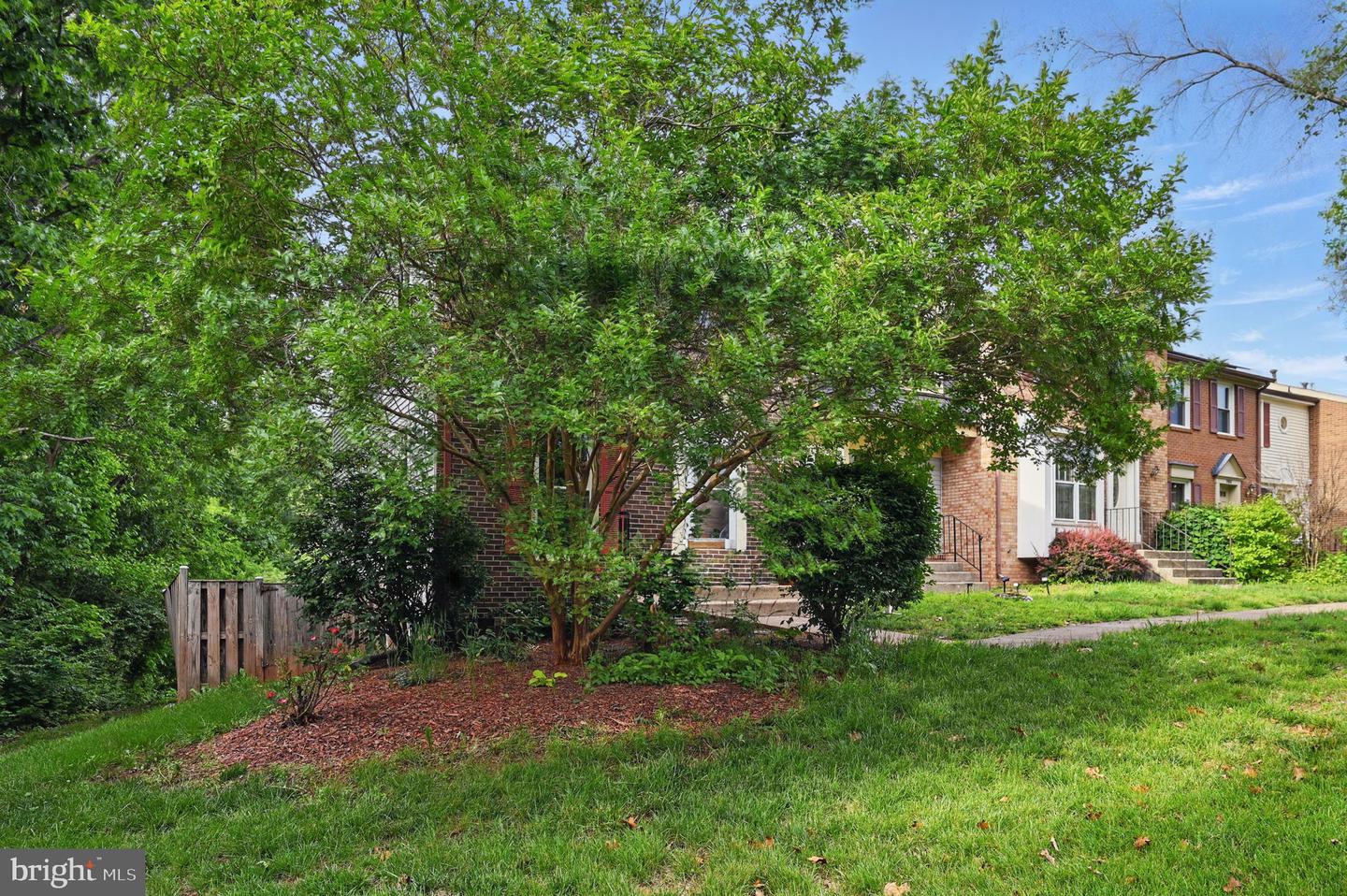 5914 GRISBY HOUSE CT, CENTREVILLE, Virginia 20120, 3 Bedrooms Bedrooms, ,2 BathroomsBathrooms,Residential,For sale,5914 GRISBY HOUSE CT,VAFX2229860 MLS # VAFX2229860