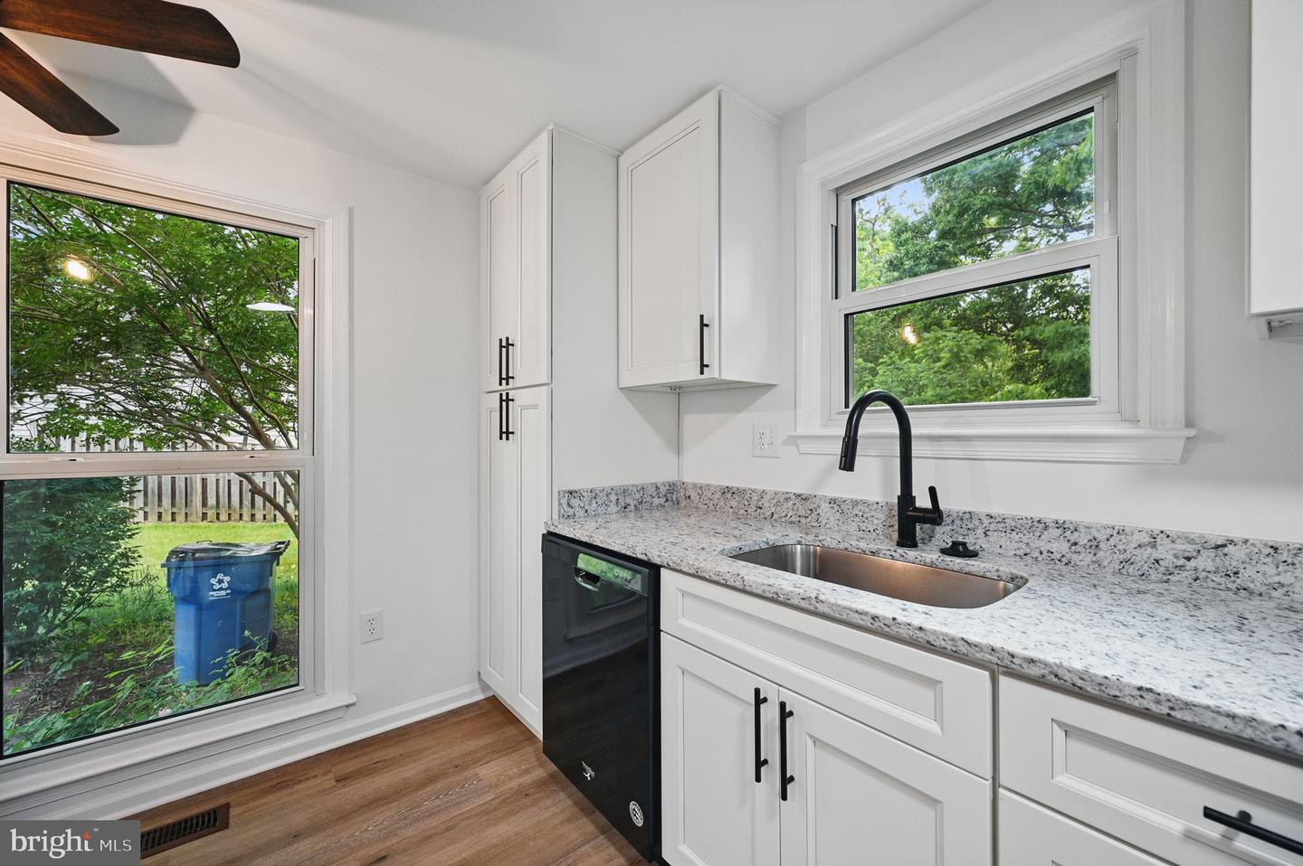 5914 GRISBY HOUSE CT, CENTREVILLE, Virginia 20120, 3 Bedrooms Bedrooms, ,2 BathroomsBathrooms,Residential,For sale,5914 GRISBY HOUSE CT,VAFX2229860 MLS # VAFX2229860