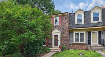 5914 GRISBY HOUSE CT, CENTREVILLE, Virginia 20120, 3 Bedrooms Bedrooms, ,2 BathroomsBathrooms,Residential,For sale,5914 GRISBY HOUSE CT,VAFX2229860 MLS # VAFX2229860