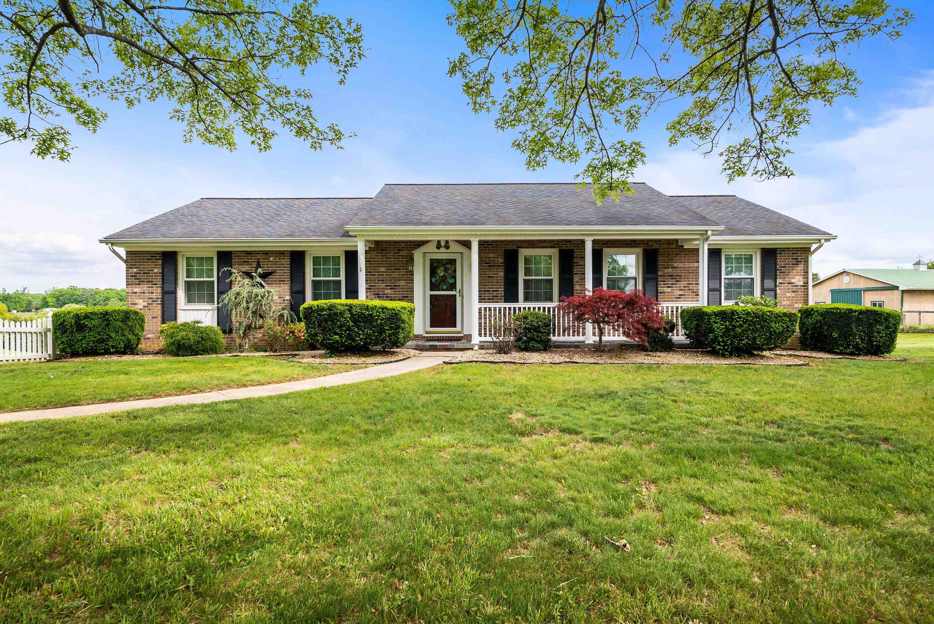 816 TODD RD, MOUNT SIDNEY, Virginia 24467, 3 Bedrooms Bedrooms, ,2 BathroomsBathrooms,Residential,26C-(1)-3 5.03 ROBERT L & ALTON C MAXWELL LAND,816 TODD RD,664790 MLS # 664790