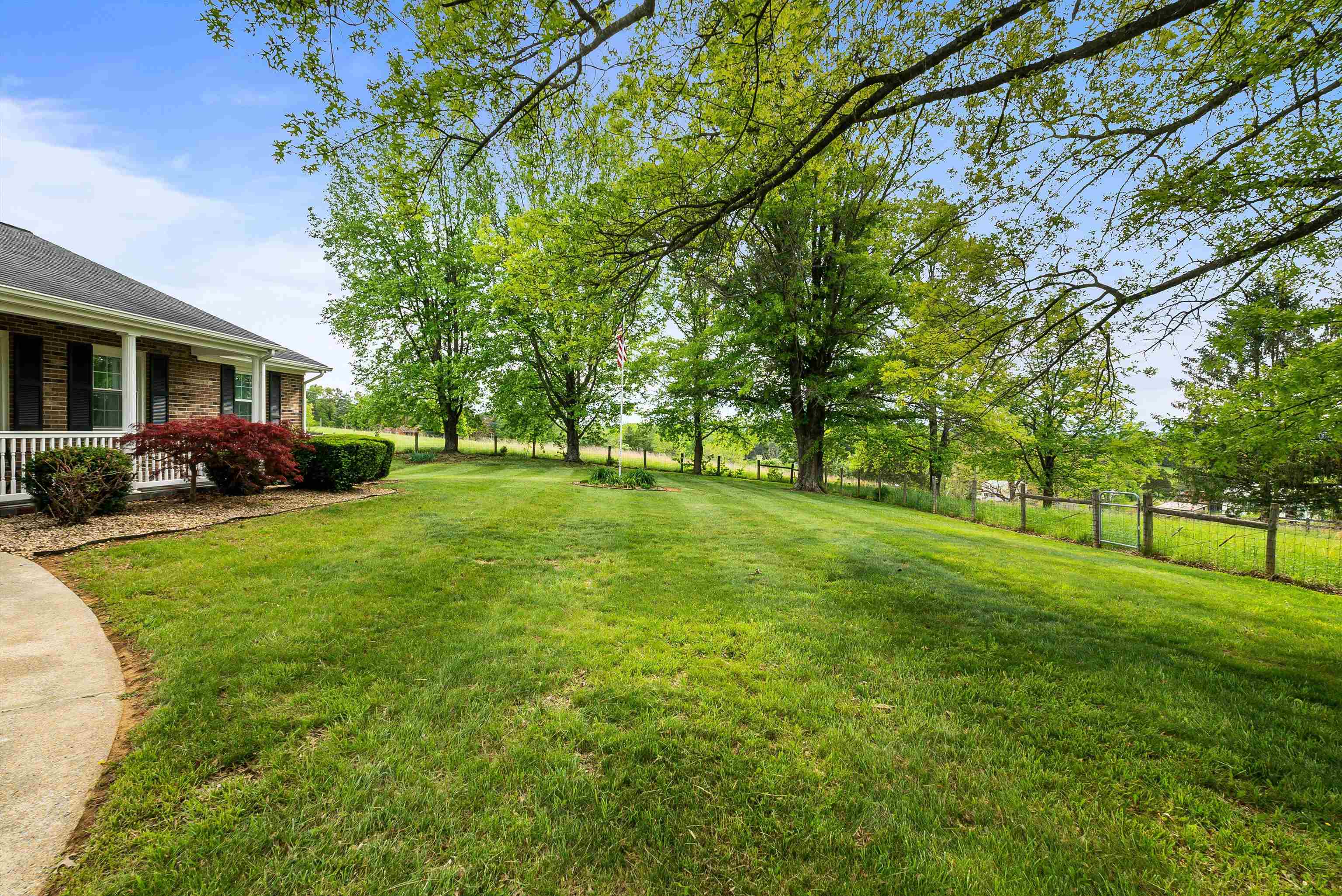 816 TODD RD, MOUNT SIDNEY, Virginia 24467, 3 Bedrooms Bedrooms, ,2 BathroomsBathrooms,Residential,26C-(1)-3 5.03 ROBERT L & ALTON C MAXWELL LAND,816 TODD RD,664790 MLS # 664790
