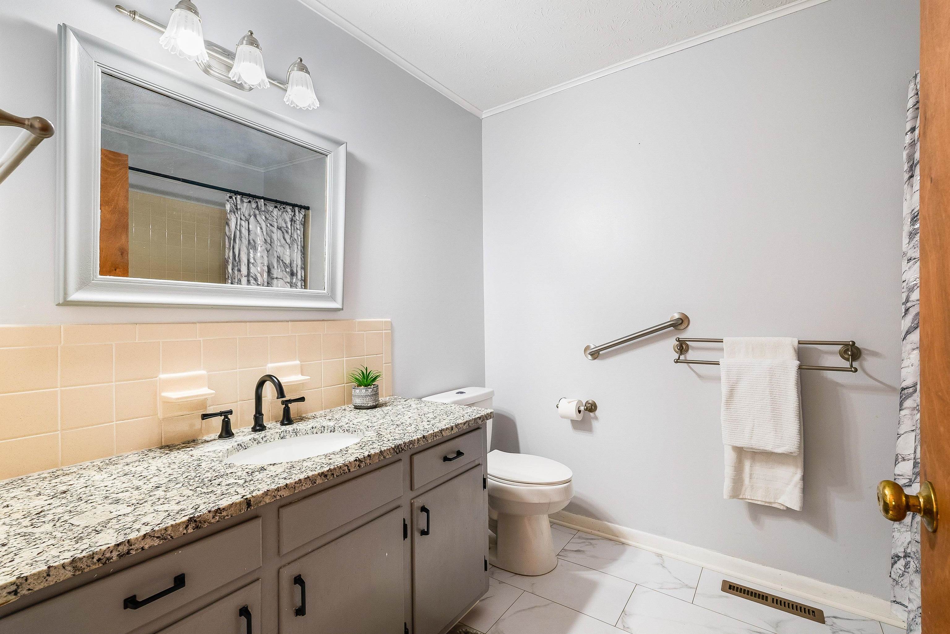 816 TODD RD, MOUNT SIDNEY, Virginia 24467, 3 Bedrooms Bedrooms, ,2 BathroomsBathrooms,Residential,26C-(1)-3 5.03 ROBERT L & ALTON C MAXWELL LAND,816 TODD RD,664790 MLS # 664790