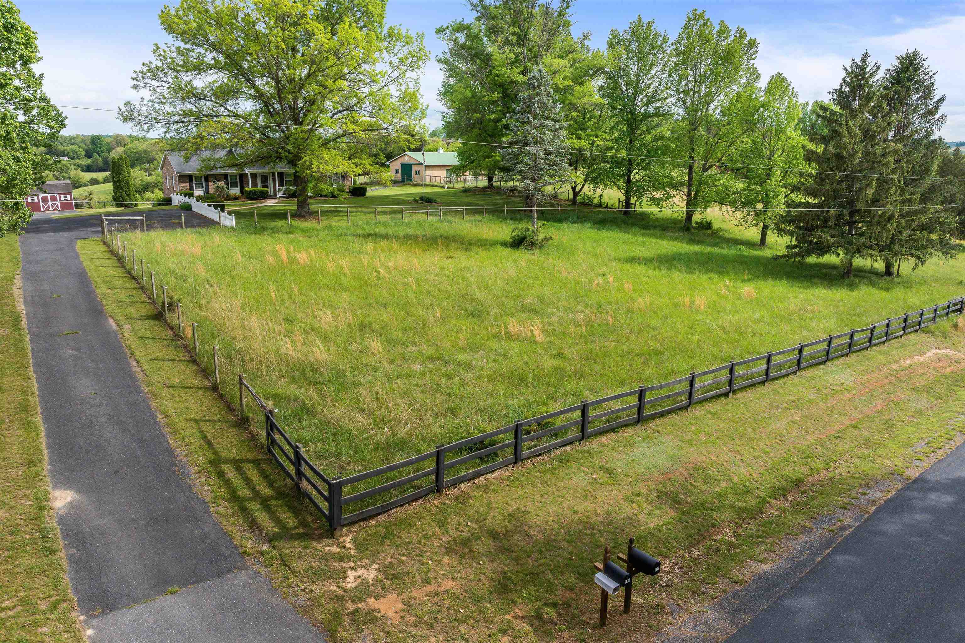 816 TODD RD, MOUNT SIDNEY, Virginia 24467, 3 Bedrooms Bedrooms, ,2 BathroomsBathrooms,Residential,26C-(1)-3 5.03 ROBERT L & ALTON C MAXWELL LAND,816 TODD RD,664790 MLS # 664790
