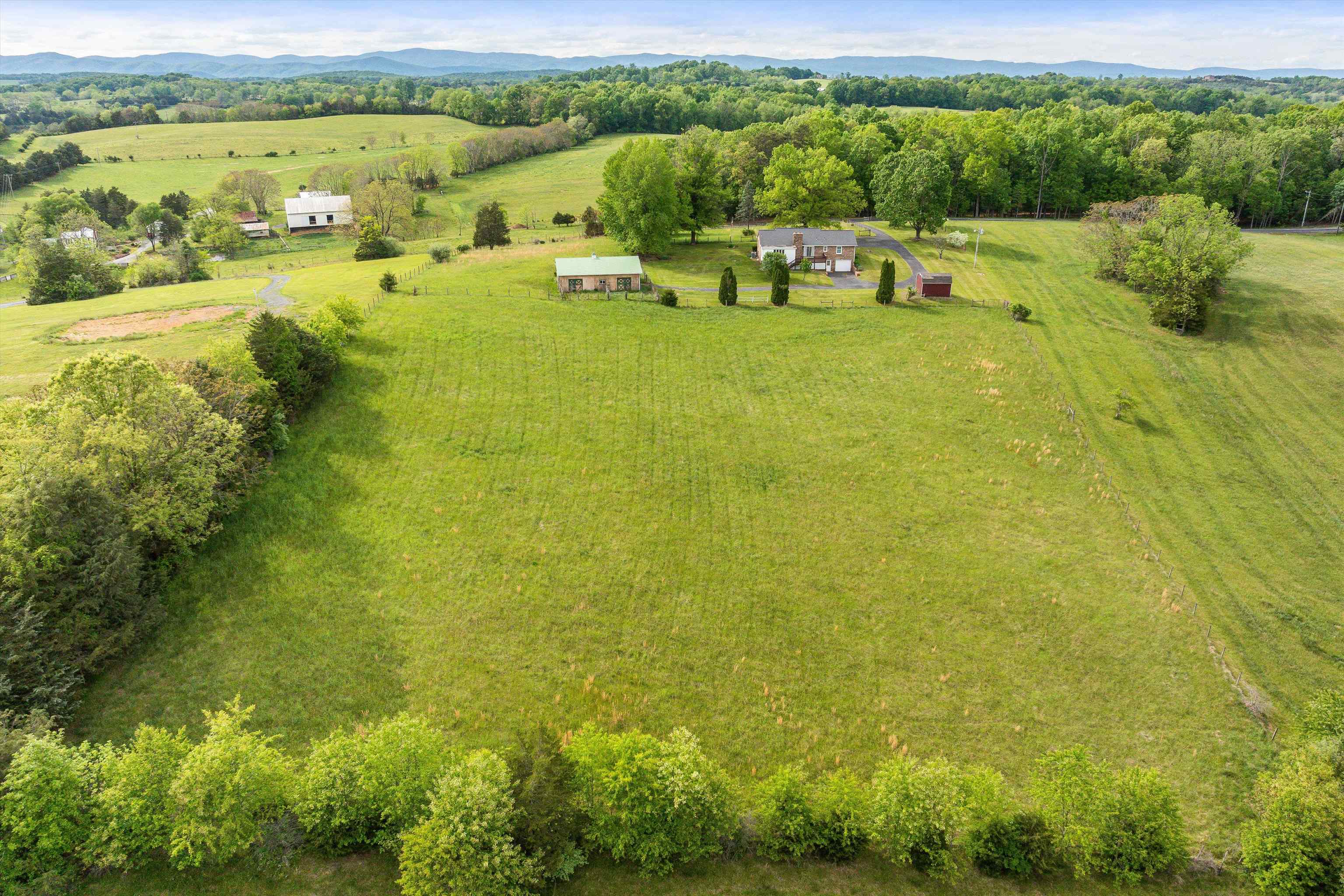 816 TODD RD, MOUNT SIDNEY, Virginia 24467, 3 Bedrooms Bedrooms, ,2 BathroomsBathrooms,Residential,26C-(1)-3 5.03 ROBERT L & ALTON C MAXWELL LAND,816 TODD RD,664790 MLS # 664790