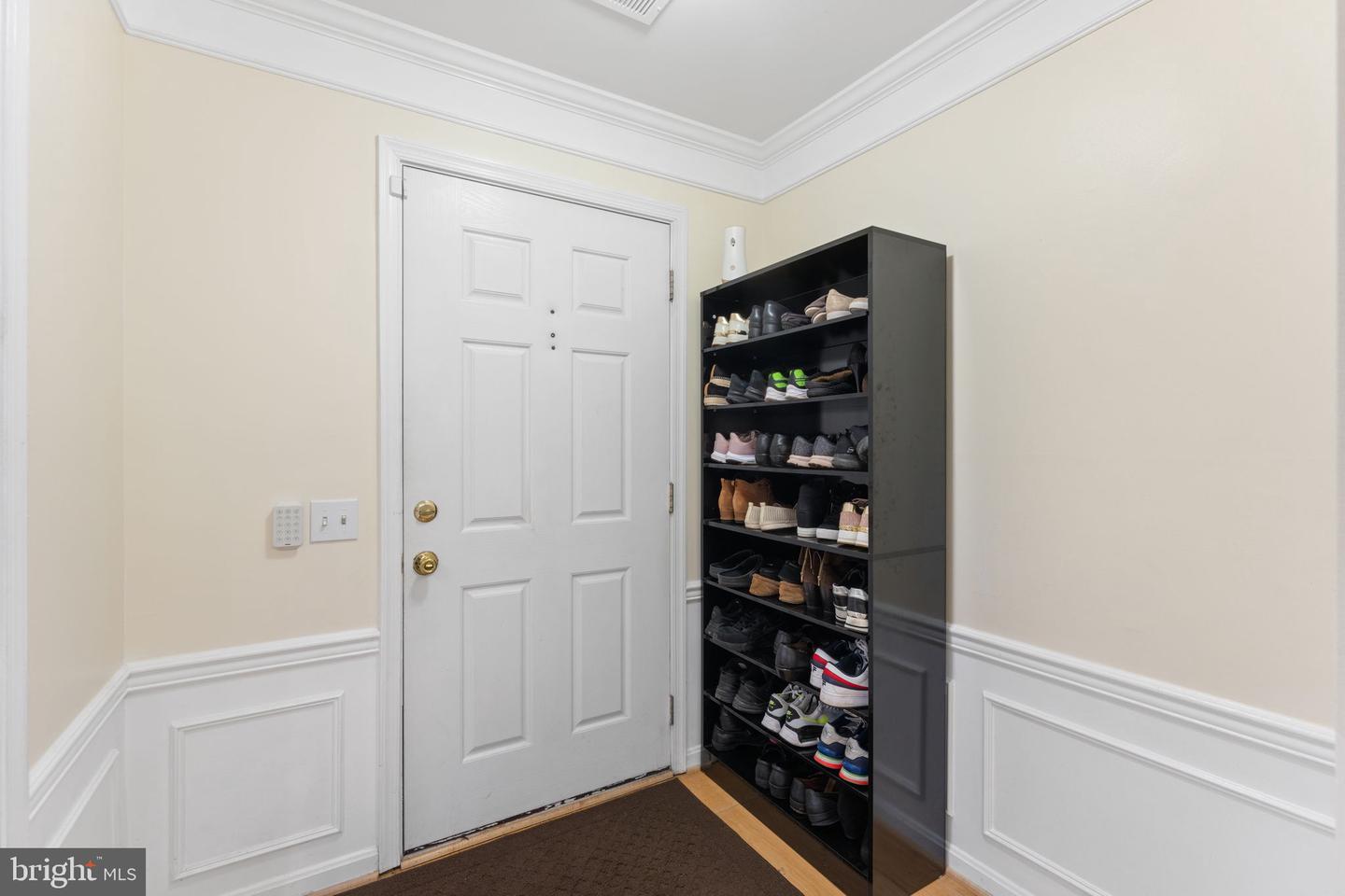 46930 COURTYARD SQ, STERLING, Virginia 20164, 2 Bedrooms Bedrooms, ,2 BathroomsBathrooms,Residential,For sale,46930 COURTYARD SQ,VALO2092984 MLS # VALO2092984