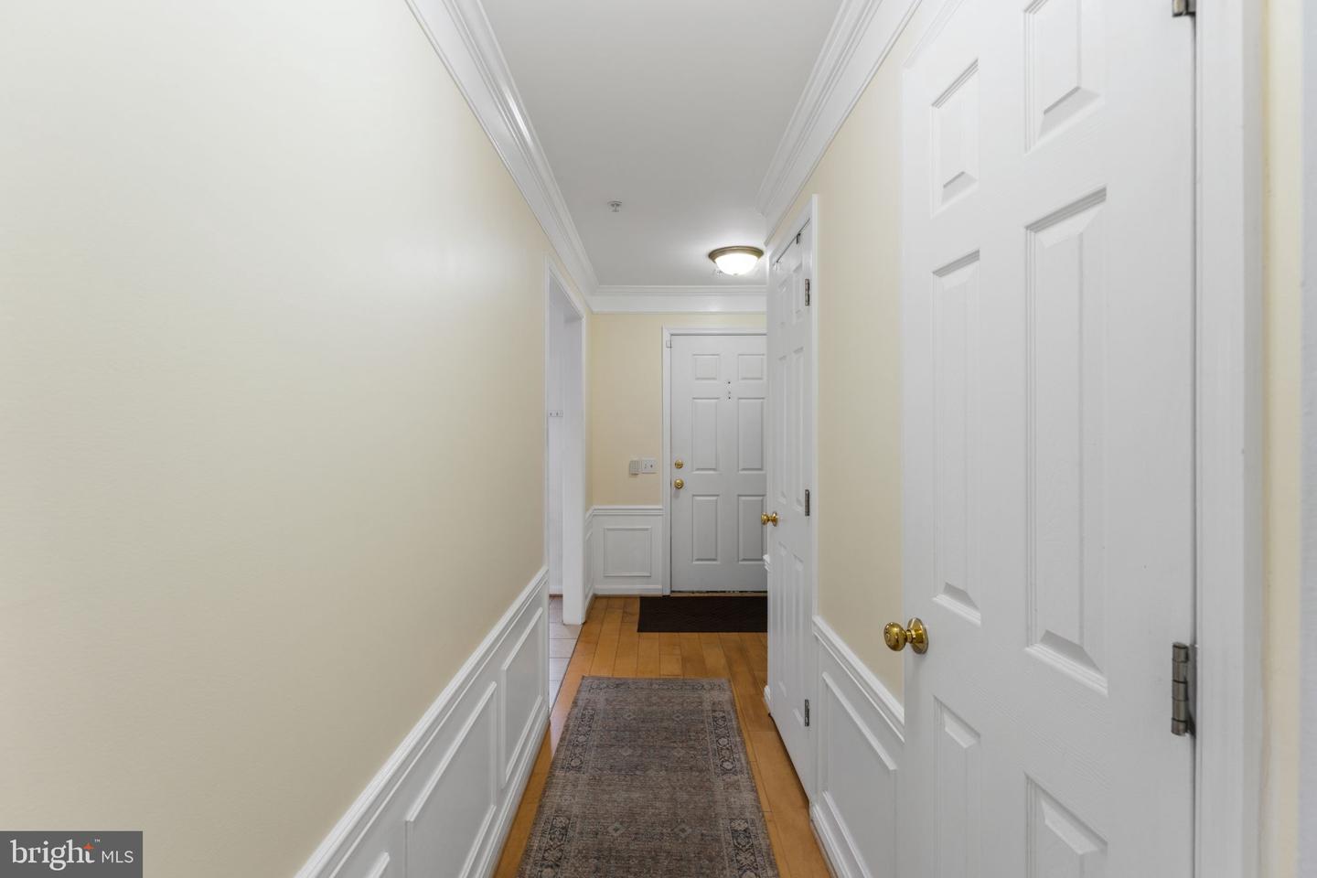 46930 COURTYARD SQ, STERLING, Virginia 20164, 2 Bedrooms Bedrooms, ,2 BathroomsBathrooms,Residential,For sale,46930 COURTYARD SQ,VALO2092984 MLS # VALO2092984