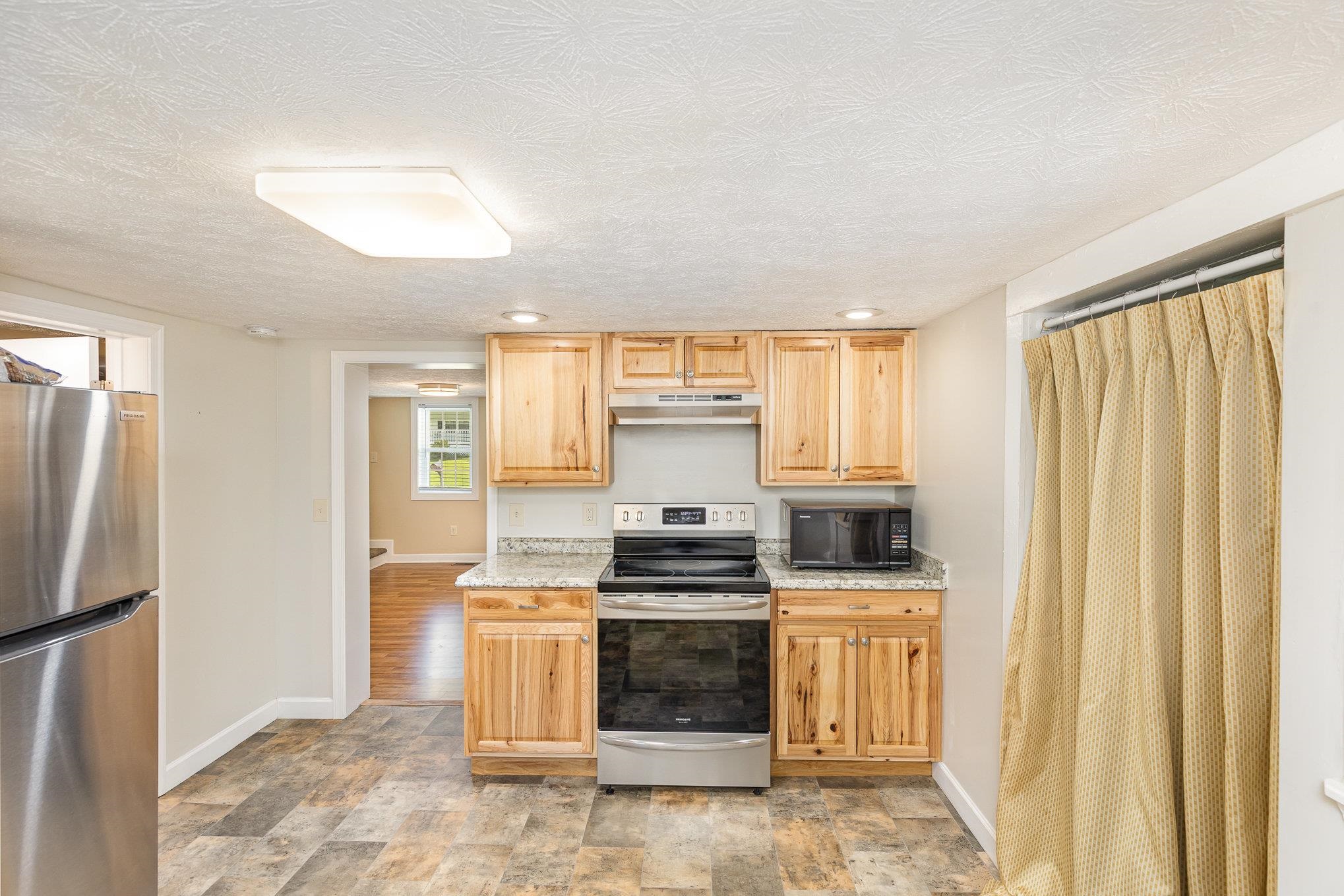 406 6TH ST, LURAY, Virginia 22835, 3 Bedrooms Bedrooms, ,1 BathroomBathrooms,Residential,406 6TH ST,664791 MLS # 664791