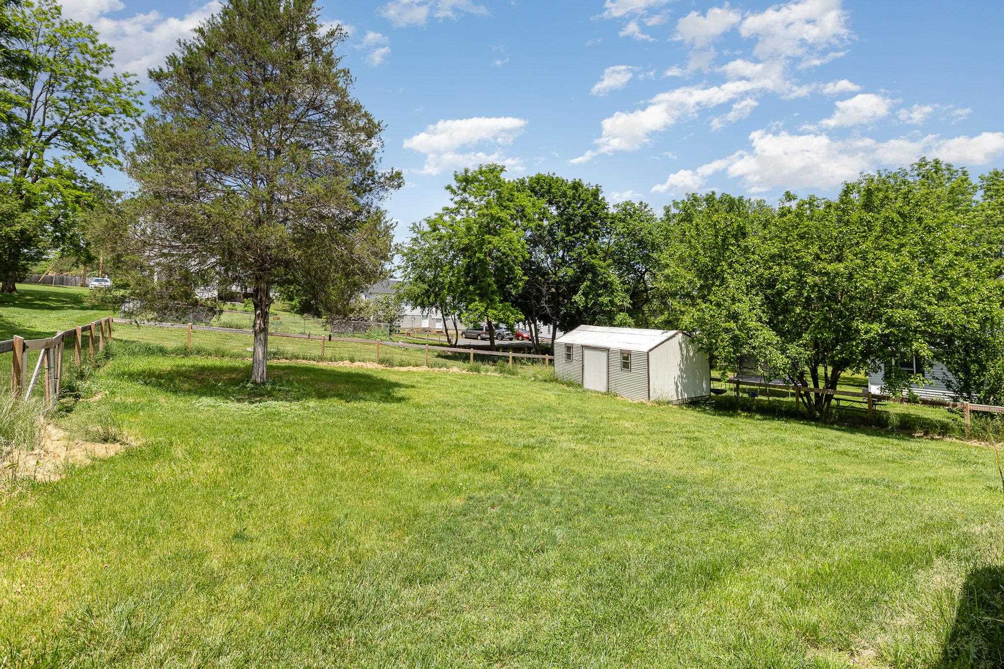 406 6TH ST, LURAY, Virginia 22835, 3 Bedrooms Bedrooms, ,1 BathroomBathrooms,Residential,406 6TH ST,664791 MLS # 664791