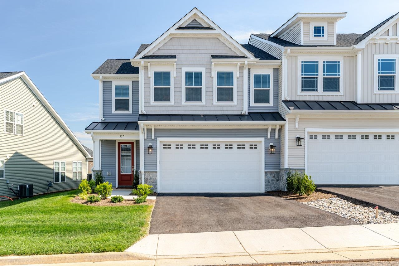 237 RIDGELINE DR, WAYNESBORO, Virginia 22980, 3 Bedrooms Bedrooms, ,2 BathroomsBathrooms,Residential,237 RIDGELINE DR,664801 MLS # 664801