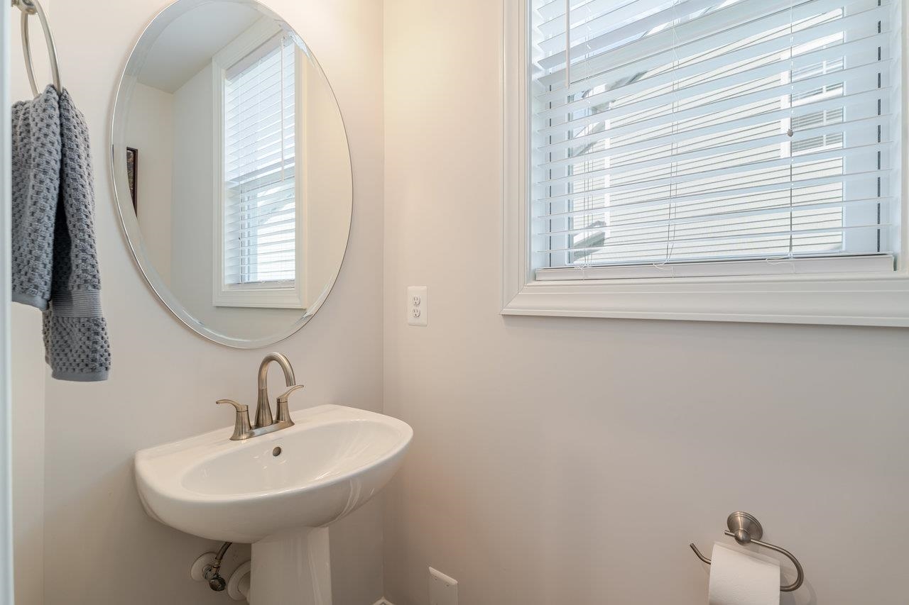 237 RIDGELINE DR, WAYNESBORO, Virginia 22980, 3 Bedrooms Bedrooms, ,2 BathroomsBathrooms,Residential,237 RIDGELINE DR,664801 MLS # 664801