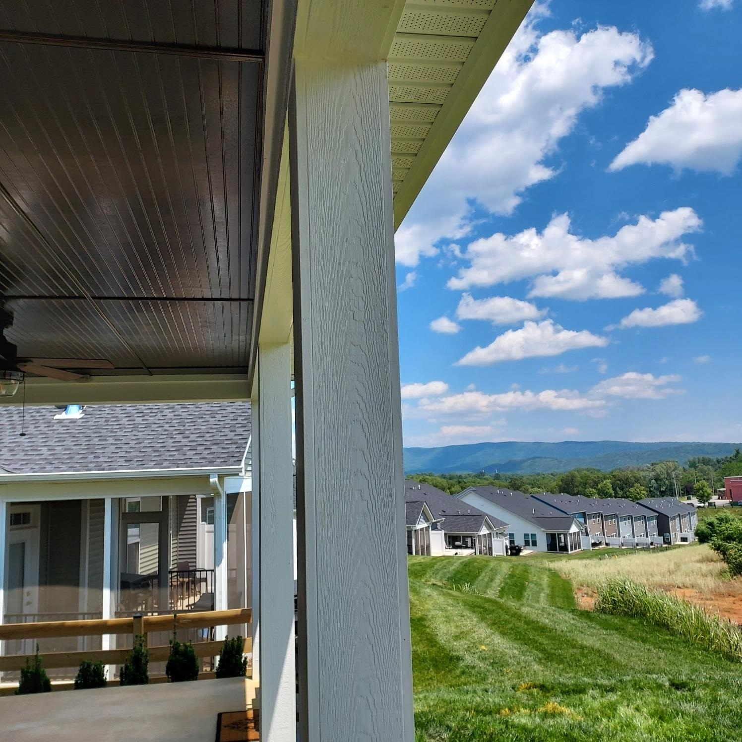 237 RIDGELINE DR, WAYNESBORO, Virginia 22980, 3 Bedrooms Bedrooms, ,2 BathroomsBathrooms,Residential,237 RIDGELINE DR,664801 MLS # 664801