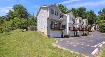 872 CAMELOT LN, HARRISONBURG, Virginia 22801, 3 Bedrooms Bedrooms, ,2 BathroomsBathrooms,Residential,872 CAMELOT LN,664802 MLS # 664802