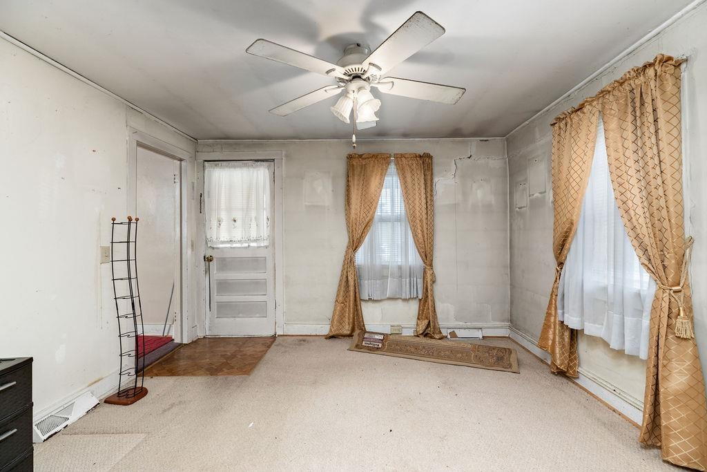267 SHILOH AVE, WAYNESBORO, Virginia 22980, 2 Bedrooms Bedrooms, ,1 BathroomBathrooms,Residential,267 SHILOH AVE,664816 MLS # 664816