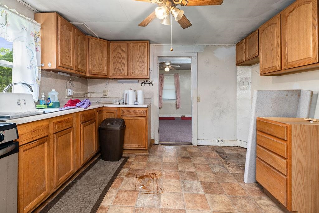 267 SHILOH AVE, WAYNESBORO, Virginia 22980, 2 Bedrooms Bedrooms, ,1 BathroomBathrooms,Residential,267 SHILOH AVE,664816 MLS # 664816