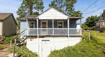267 SHILOH AVE, WAYNESBORO, Virginia 22980, 2 Bedrooms Bedrooms, ,1 BathroomBathrooms,Residential,267 SHILOH AVE,664816 MLS # 664816