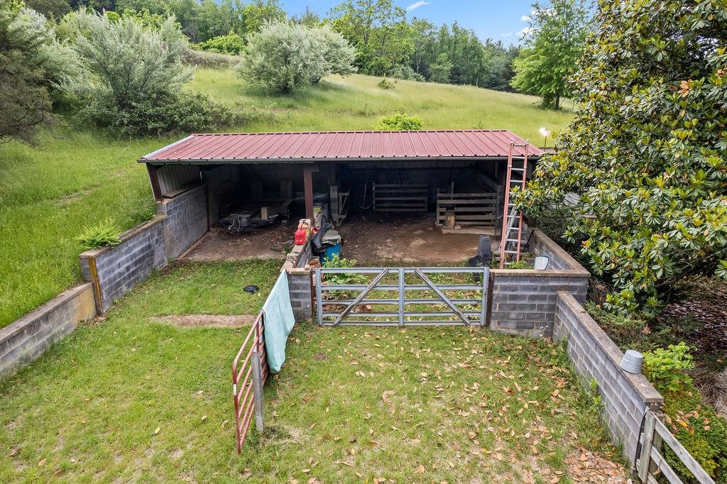 188 MIDDLEBROOK RD, STAUNTON, Virginia 24401, 3 Bedrooms Bedrooms, ,3 BathroomsBathrooms,Residential,Classic Mid-Century 4-level split on 11.3 acres, w,188 MIDDLEBROOK RD,664822 MLS # 664822