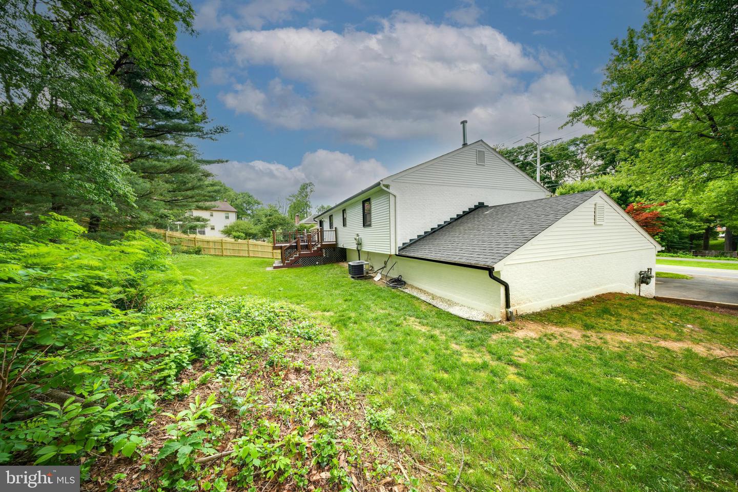 7425 SHREVE RD, FALLS CHURCH, Virginia 22043, 5 Bedrooms Bedrooms, ,3 BathroomsBathrooms,Residential,For sale,7425 SHREVE RD,VAFX2233280 MLS # VAFX2233280
