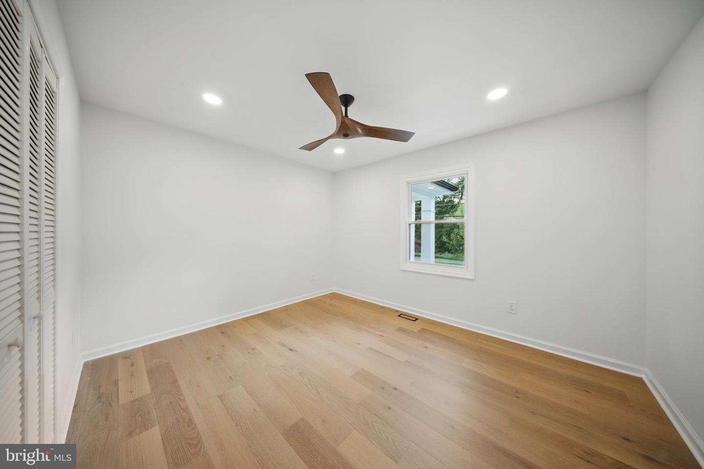 7425 SHREVE RD, FALLS CHURCH, Virginia 22043, 5 Bedrooms Bedrooms, ,3 BathroomsBathrooms,Residential,For sale,7425 SHREVE RD,VAFX2233280 MLS # VAFX2233280