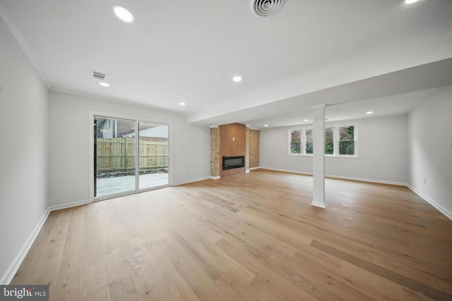 7425 SHREVE RD, FALLS CHURCH, Virginia 22043, 5 Bedrooms Bedrooms, ,3 BathroomsBathrooms,Residential,For sale,7425 SHREVE RD,VAFX2233280 MLS # VAFX2233280