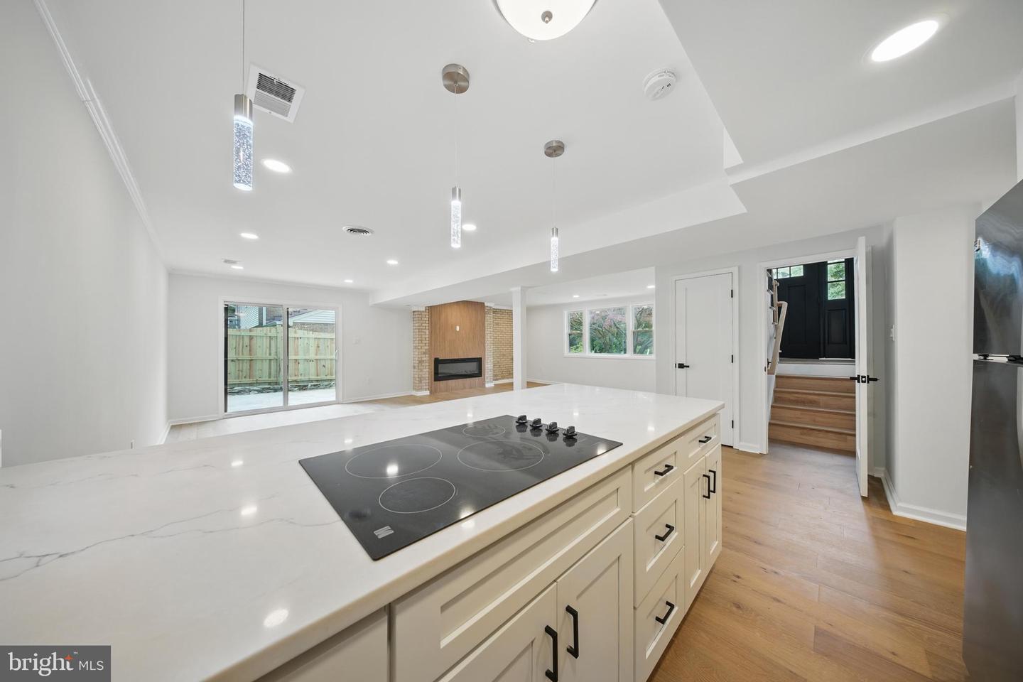7425 SHREVE RD, FALLS CHURCH, Virginia 22043, 5 Bedrooms Bedrooms, ,3 BathroomsBathrooms,Residential,For sale,7425 SHREVE RD,VAFX2233280 MLS # VAFX2233280