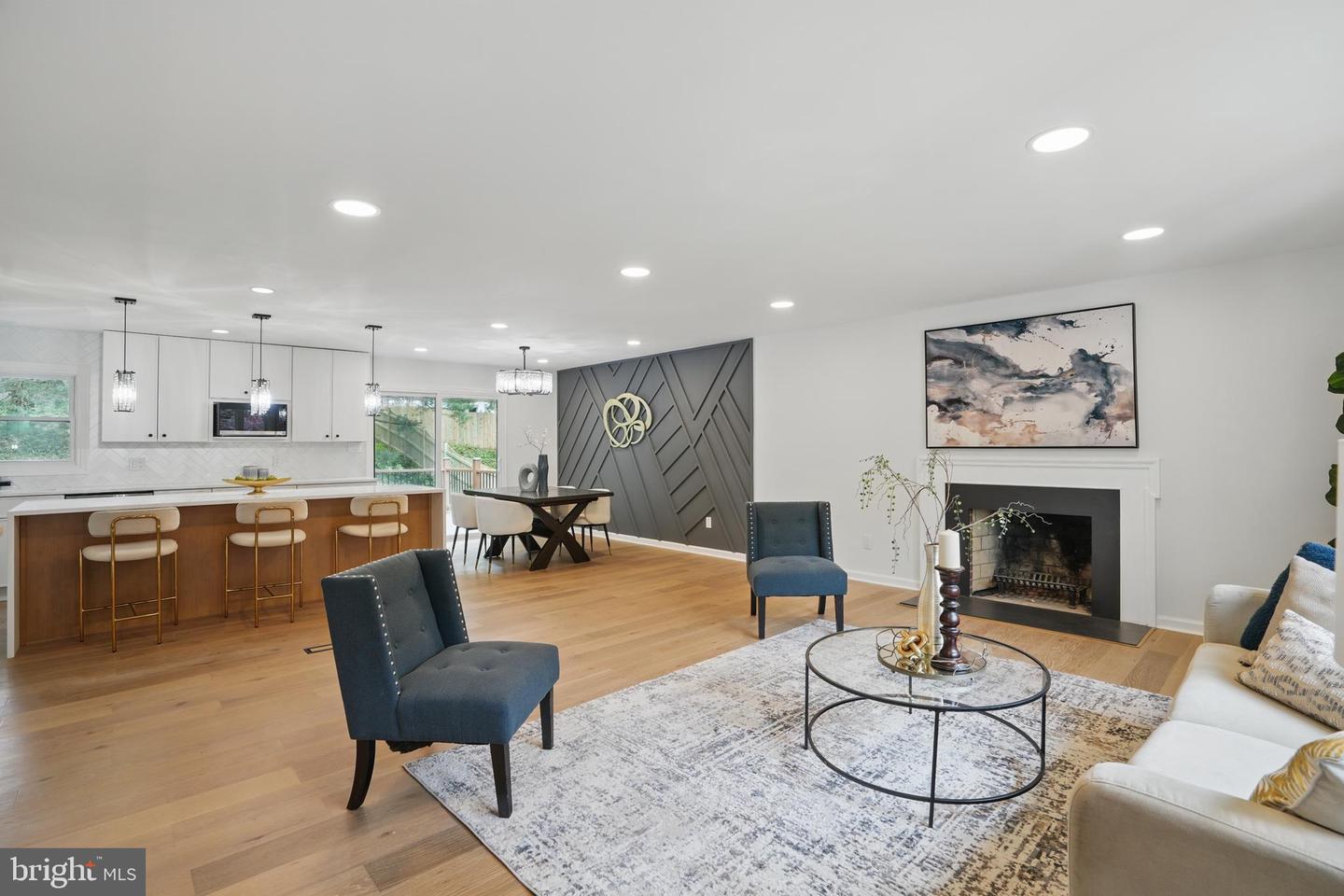 7425 SHREVE RD, FALLS CHURCH, Virginia 22043, 5 Bedrooms Bedrooms, ,3 BathroomsBathrooms,Residential,For sale,7425 SHREVE RD,VAFX2233280 MLS # VAFX2233280