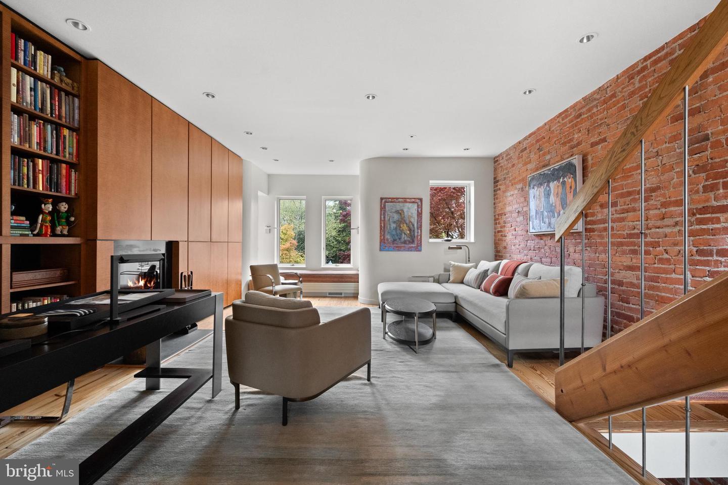 1910 BILTMORE ST NW #2, WASHINGTON, District Of Columbia 20009, 2 Bedrooms Bedrooms, ,2 BathroomsBathrooms,Residential,For sale,1910 BILTMORE ST NW #2,DCDC2195086 MLS # DCDC2195086