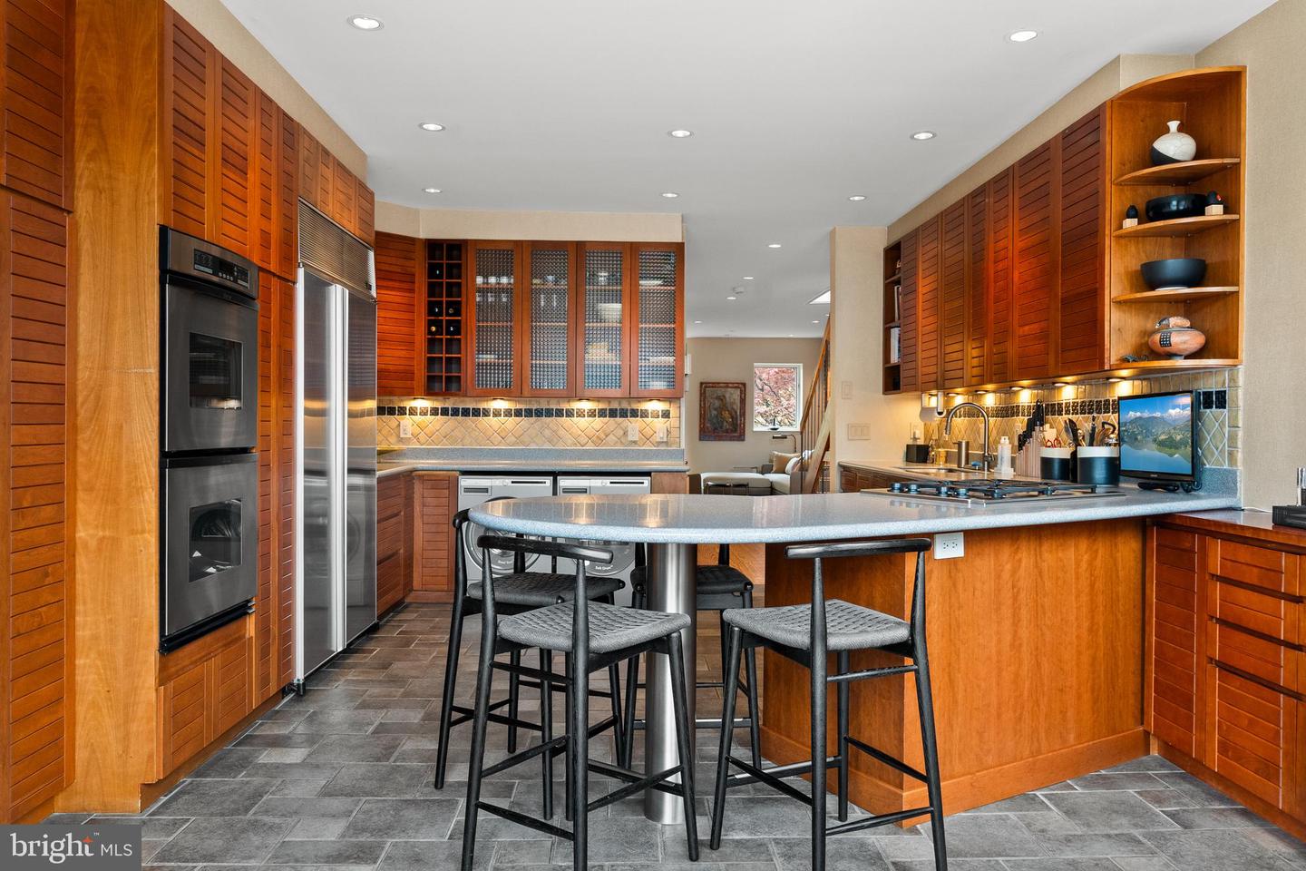 1910 BILTMORE ST NW #2, WASHINGTON, District Of Columbia 20009, 2 Bedrooms Bedrooms, ,2 BathroomsBathrooms,Residential,For sale,1910 BILTMORE ST NW #2,DCDC2195086 MLS # DCDC2195086