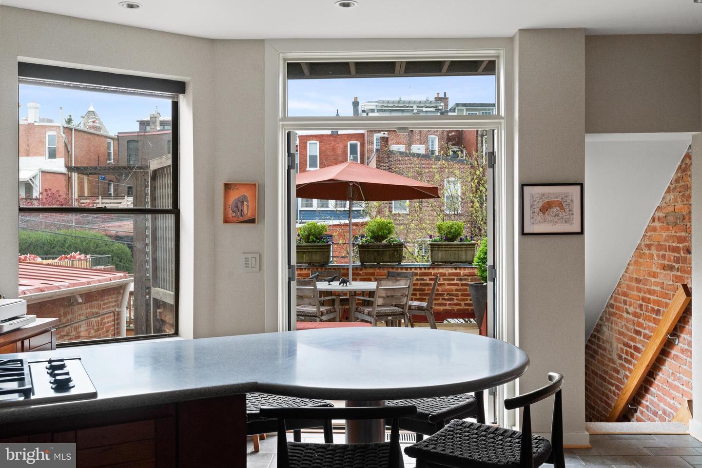 1910 BILTMORE ST NW #2, WASHINGTON, District Of Columbia 20009, 2 Bedrooms Bedrooms, ,2 BathroomsBathrooms,Residential,For sale,1910 BILTMORE ST NW #2,DCDC2195086 MLS # DCDC2195086