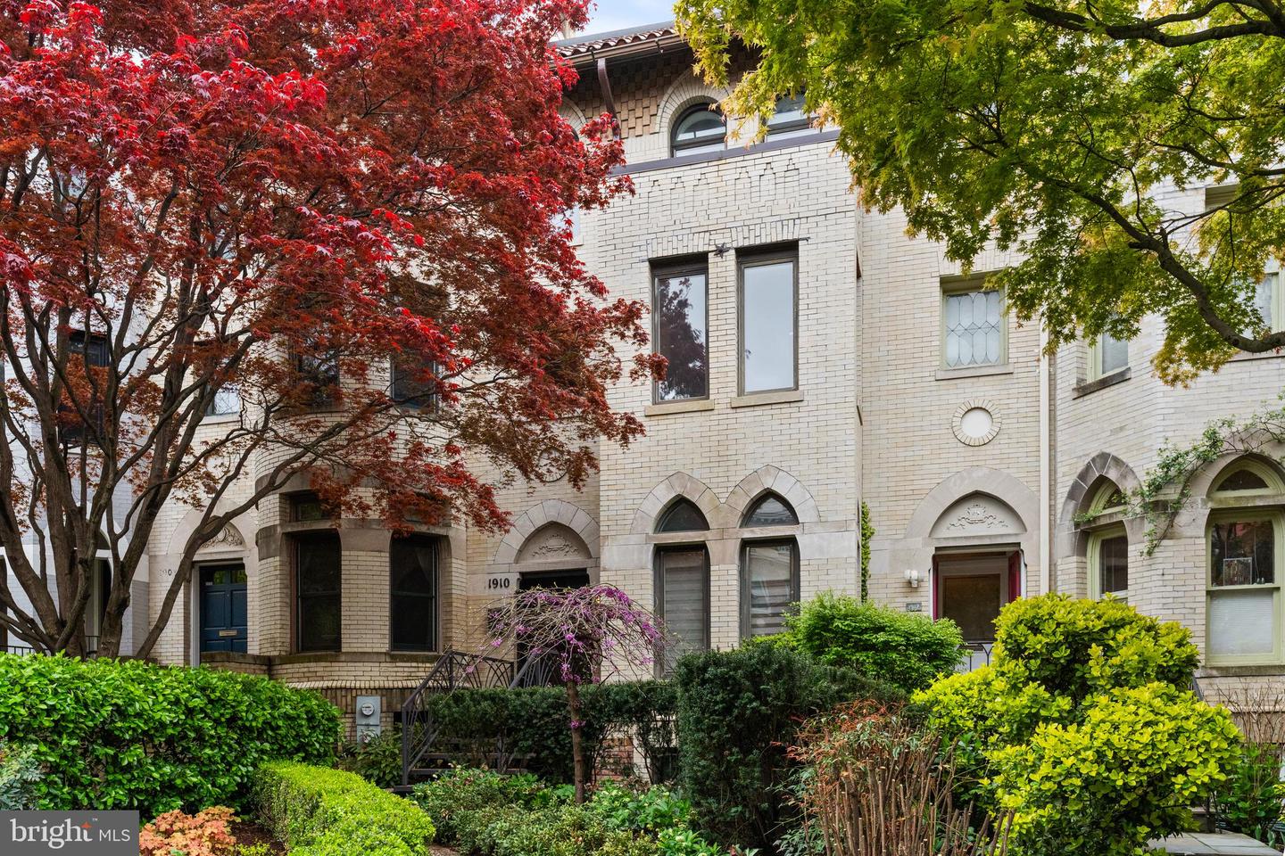 1910 BILTMORE ST NW #2, WASHINGTON, District Of Columbia 20009, 2 Bedrooms Bedrooms, ,2 BathroomsBathrooms,Residential,For sale,1910 BILTMORE ST NW #2,DCDC2195086 MLS # DCDC2195086