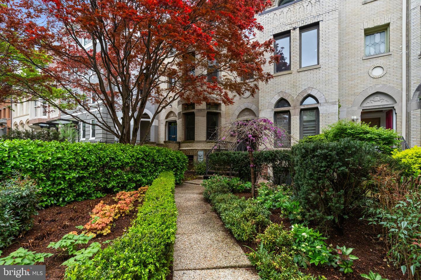 1910 BILTMORE ST NW #2, WASHINGTON, District Of Columbia 20009, 2 Bedrooms Bedrooms, ,2 BathroomsBathrooms,Residential,For sale,1910 BILTMORE ST NW #2,DCDC2195086 MLS # DCDC2195086