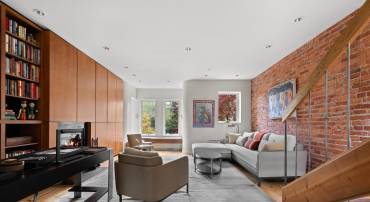 1910 BILTMORE ST NW #2, WASHINGTON, District Of Columbia 20009, 2 Bedrooms Bedrooms, ,2 BathroomsBathrooms,Residential,For sale,1910 BILTMORE ST NW #2,DCDC2195086 MLS # DCDC2195086