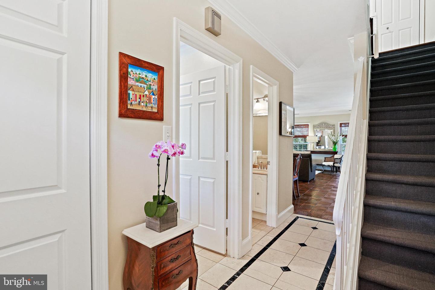 3275 SUTTON PL NW #A, WASHINGTON, District Of Columbia 20016, 2 Bedrooms Bedrooms, ,2 BathroomsBathrooms,Residential,For sale,3275 SUTTON PL NW #A,DCDC2195506 MLS # DCDC2195506
