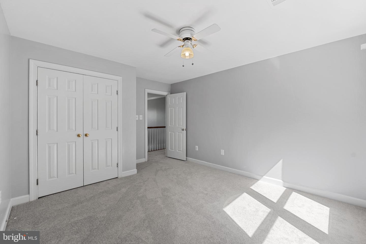 5325 SANDY POINT LN, CLIFTON, Virginia 20124, 4 Bedrooms Bedrooms, ,3 BathroomsBathrooms,Residential,For sale,5325 SANDY POINT LN,VAFX2234230 MLS # VAFX2234230