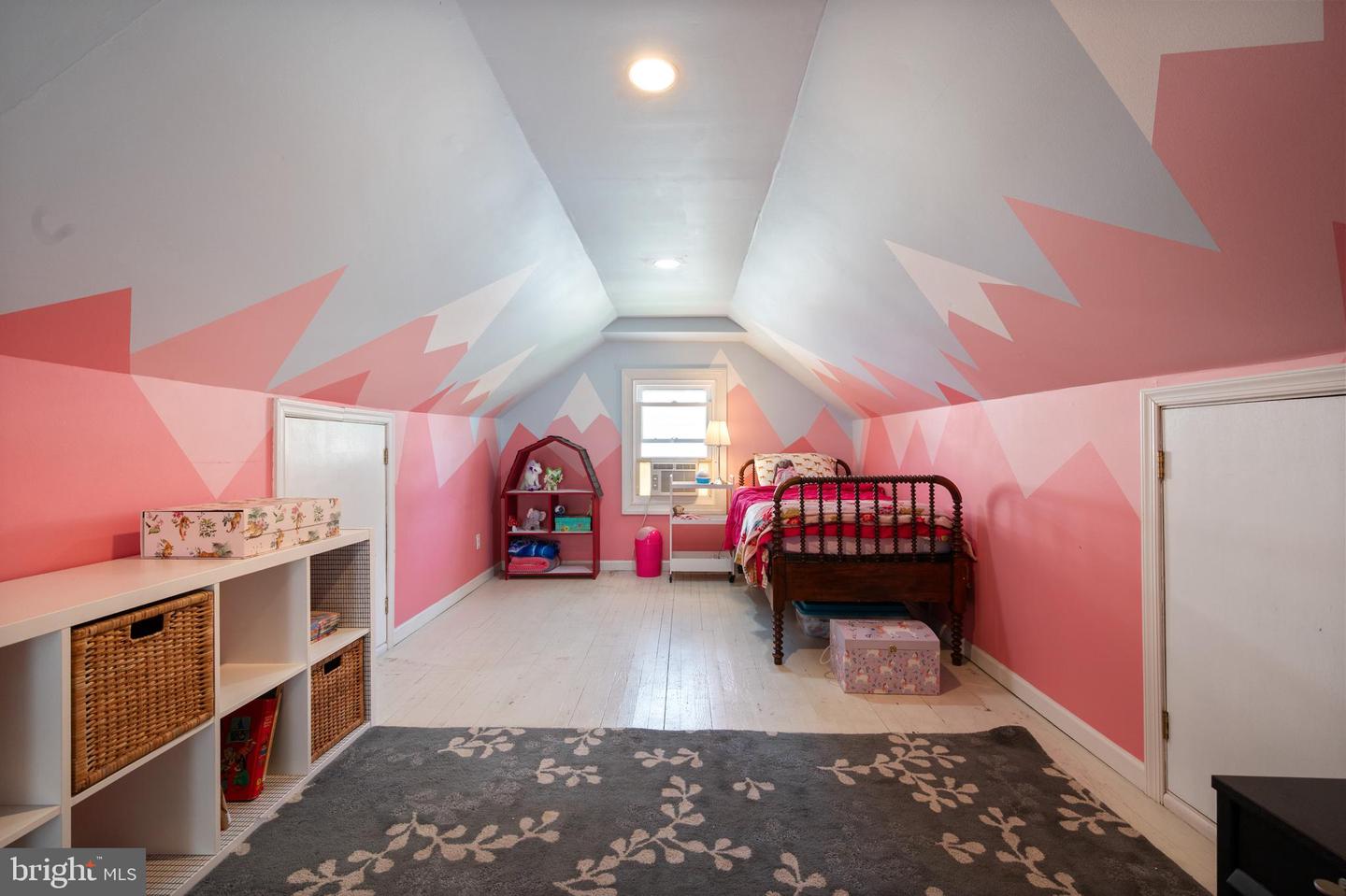3809 13TH ST S, ARLINGTON, Virginia 22204, 3 Bedrooms Bedrooms, ,1 BathroomBathrooms,Residential,For sale,3809 13TH ST S,VAAR2056050 MLS # VAAR2056050